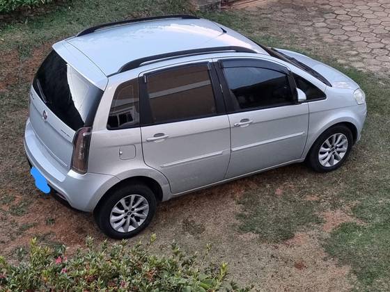 FIAT IDEA 1.4 MPI ATTRACTIVE 8V FLEX 4P MANUAL FIAT IDEA 1.4 MPI ATTRACTIVE 8V FLEX 4P MANUAL